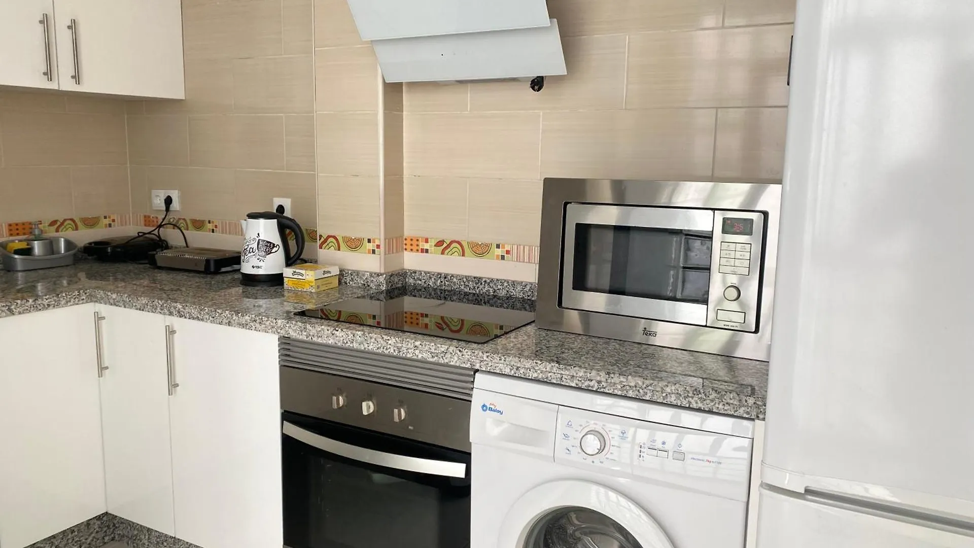 Suite Bahia Seville Apartment
